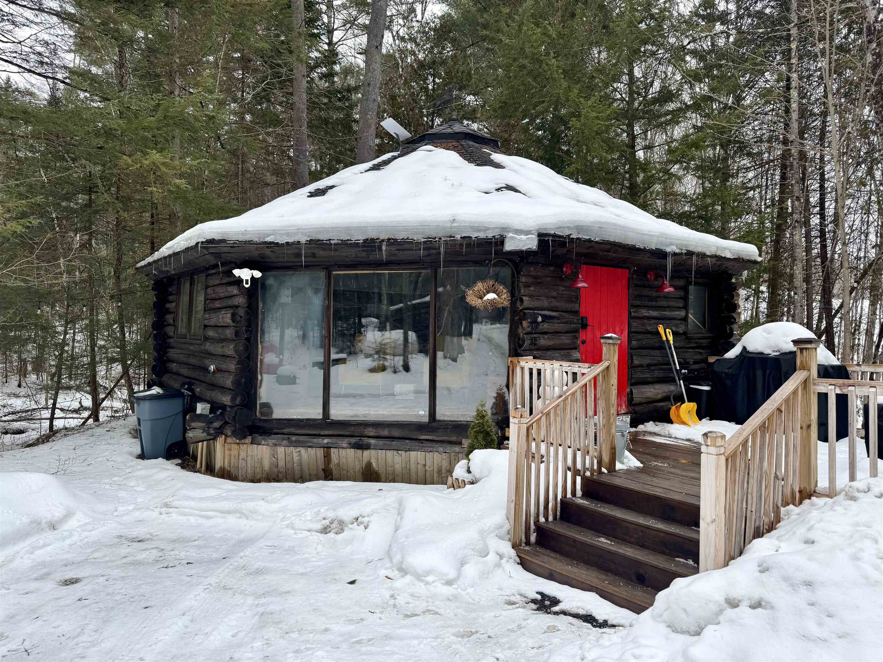 438 Old Bradley Road St. Johnsbury, VT 05819 - Photo 2 of 22