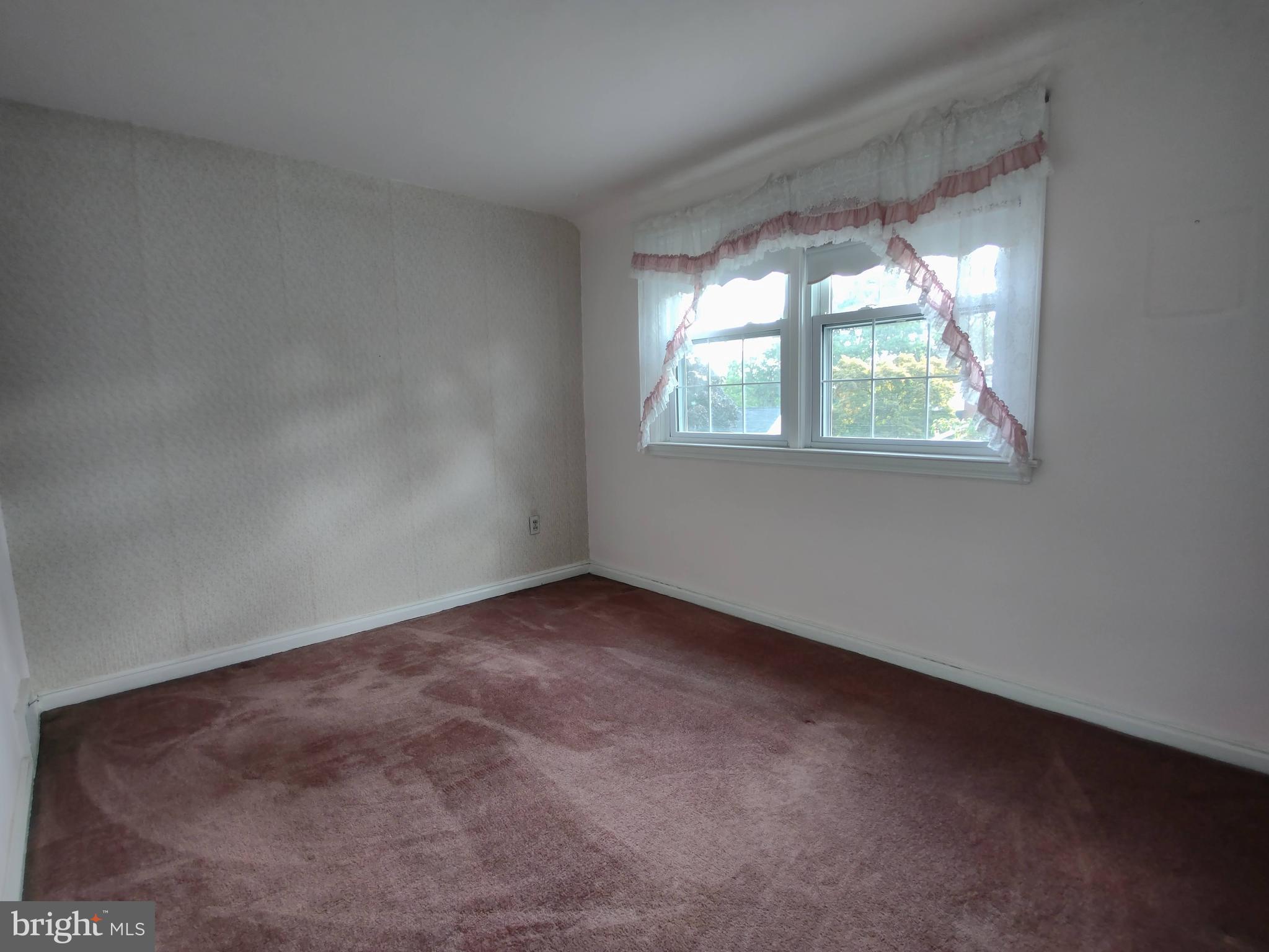 31 West Greenhill Road Broomall, PA 19008 - Photo 10 of 14 Third Bedroom