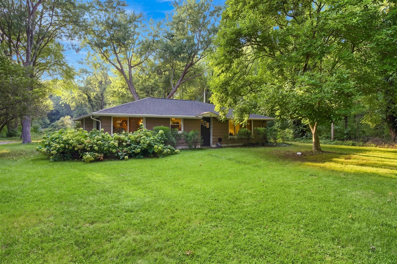 4292 Pier Road Benton Harbor, MI 49022 - Photo 1 of 28 Gallery Image 1