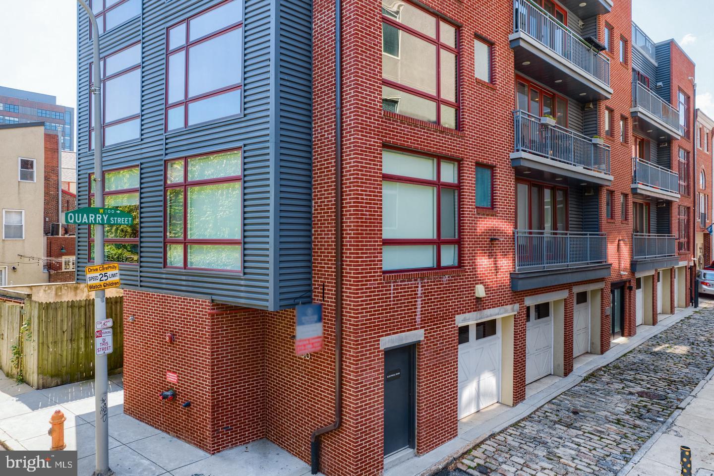 138 North Front Street, Unit 3F Philadelphia, PA 19106 - Photo 1 of 26