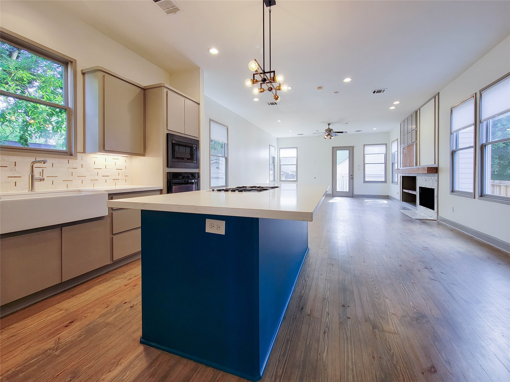 917 Herkimer Street Houston, TX 77008 - Photo 6 of 31