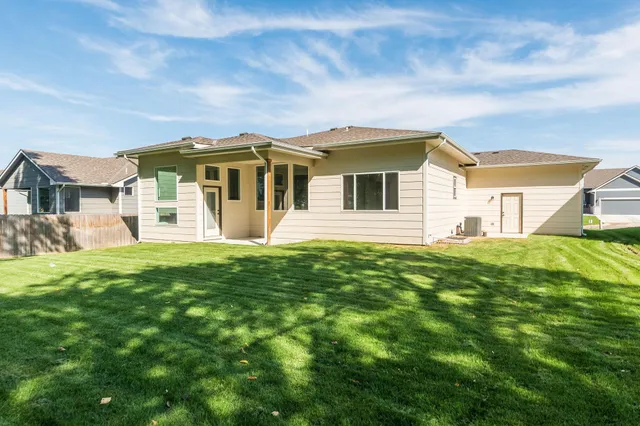 $424,216 | 629 South Clear Creek Street, Wichita, KS 67230