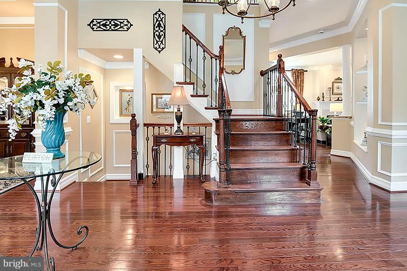 7606 Maple Branch Road Clifton, VA 20124 - Photo 2 of 30 Interior (General)