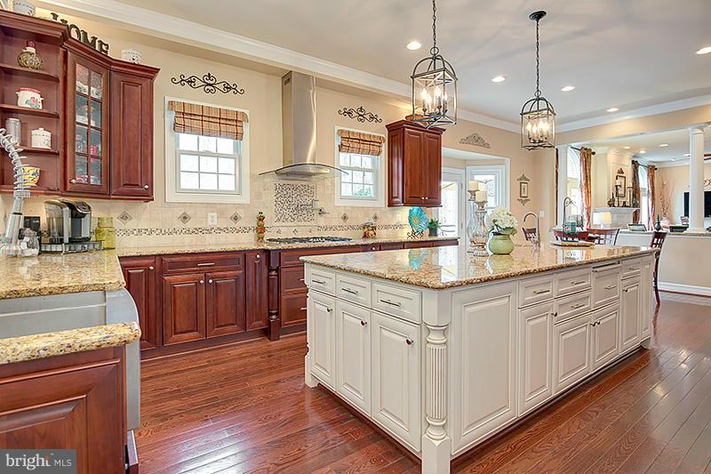 7606 Maple Branch Road Clifton, VA 20124 - Photo 15 of 30 Kitchen