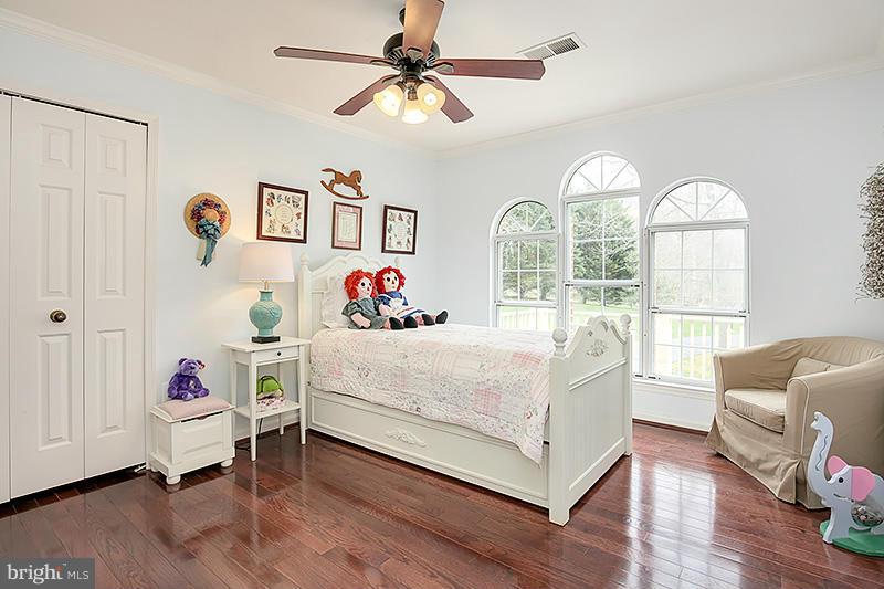 7606 Maple Branch Road Clifton, VA 20124 - Photo 5 of 30 Bedroom