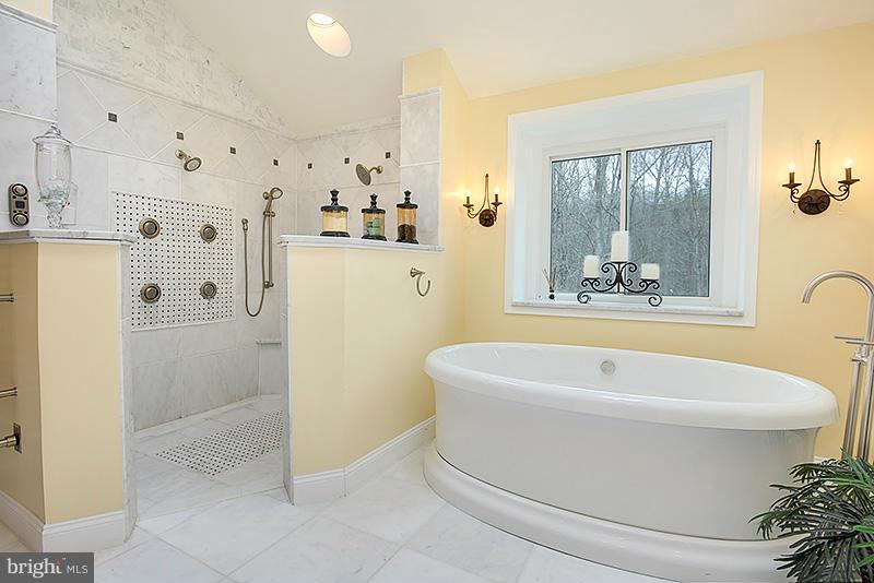 7606 Maple Branch Road Clifton, VA 20124 - Photo 9 of 30 Bath