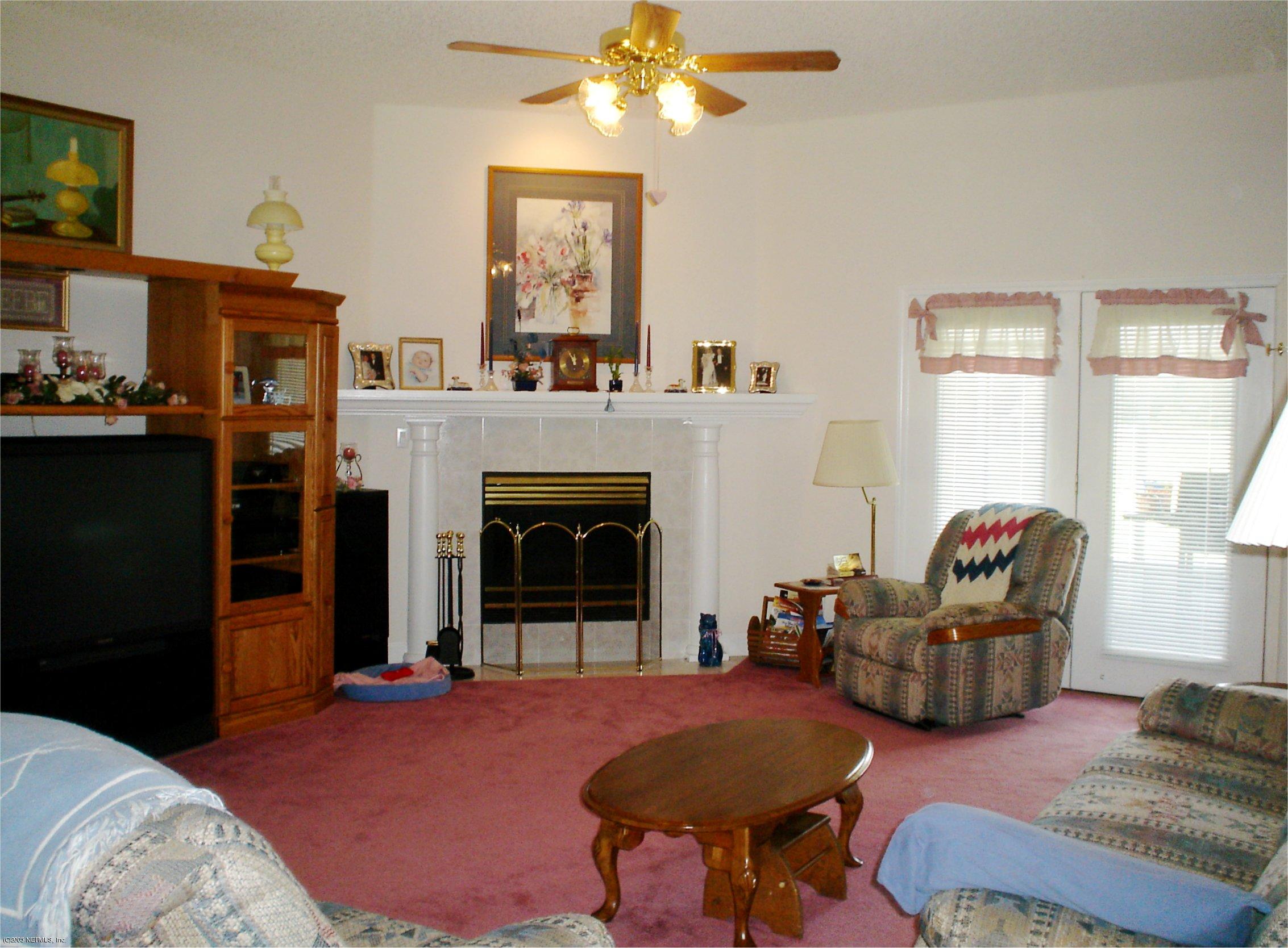 9746 Old Plank Road Jacksonville, FL 32220 - Photo 5 of 7 Family Room