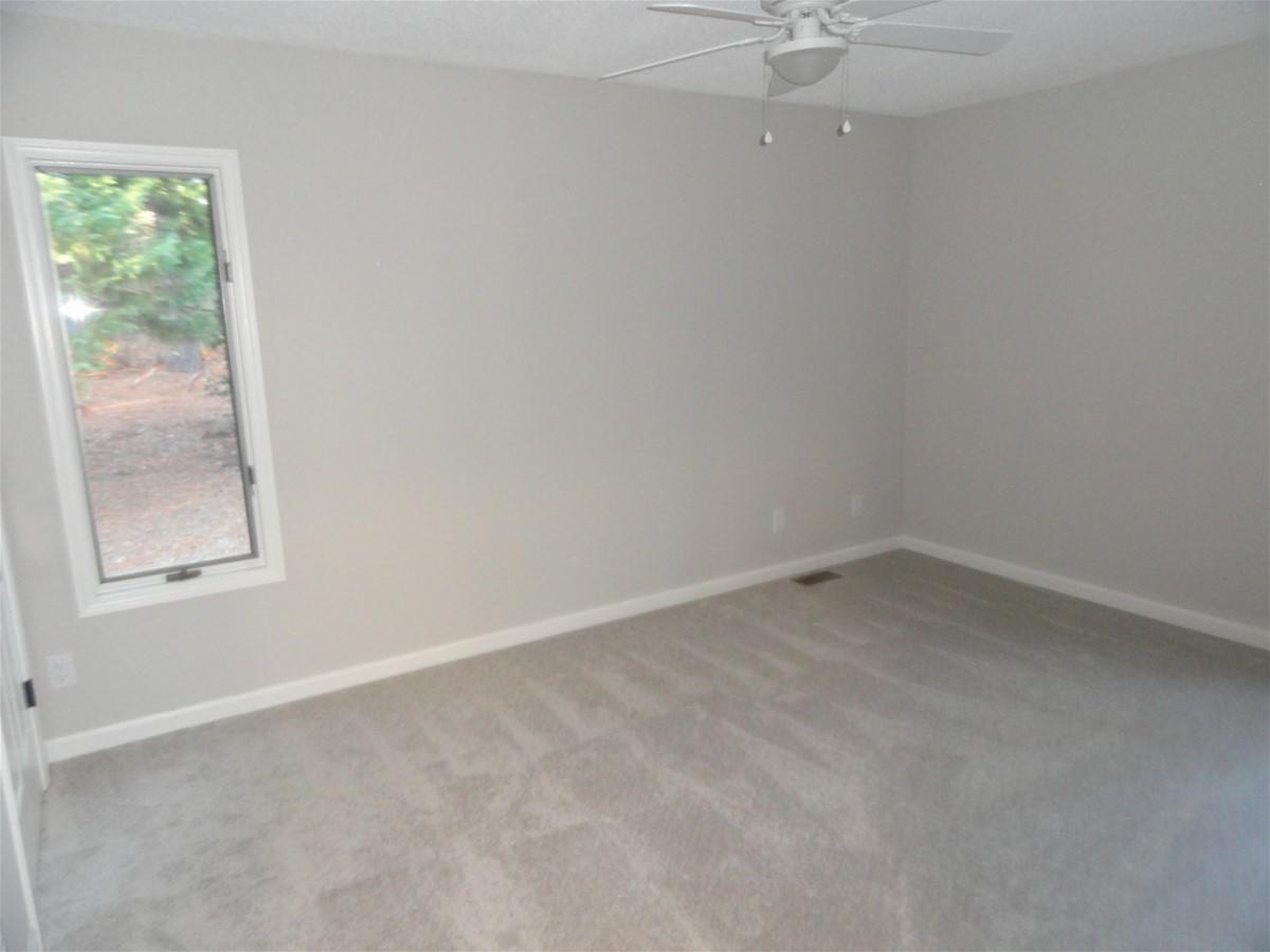 155 Lake Hills Road Pinehurst, NC 28374 - Photo 16 of 24 bed3