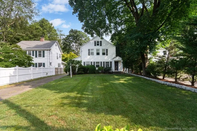 $1,425,000 | 223 Middlesex Road, Darien, CT 06820