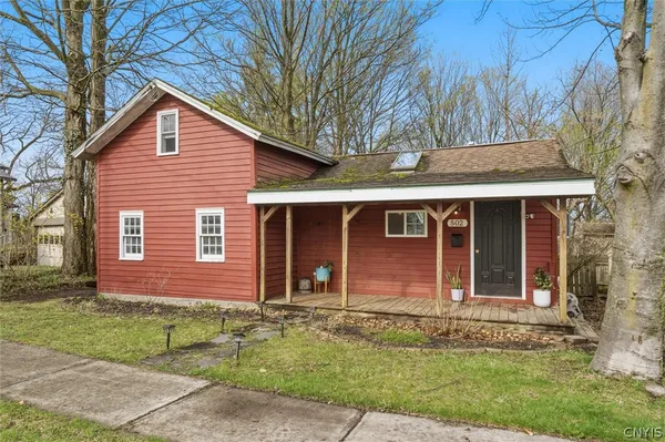 $149,900 | 502 Warren Street, Manlius, NY 13066