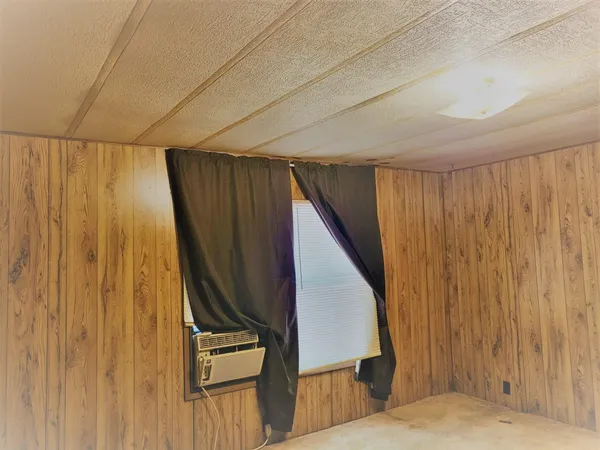 $55,000 | 29477 97th Road, Arkansas City, KS 67005