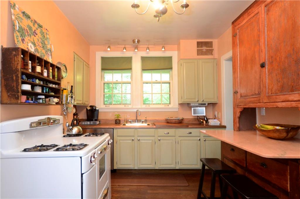 355 Backbone Road Sewickley, PA 15143 - Photo 8 of 25