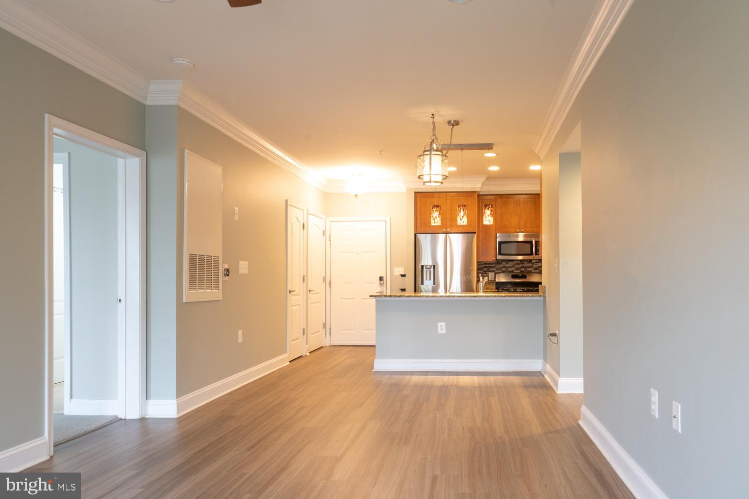 1115 Cameron Street, Unit 305 Alexandria, VA 22314 - Photo 5 of 16