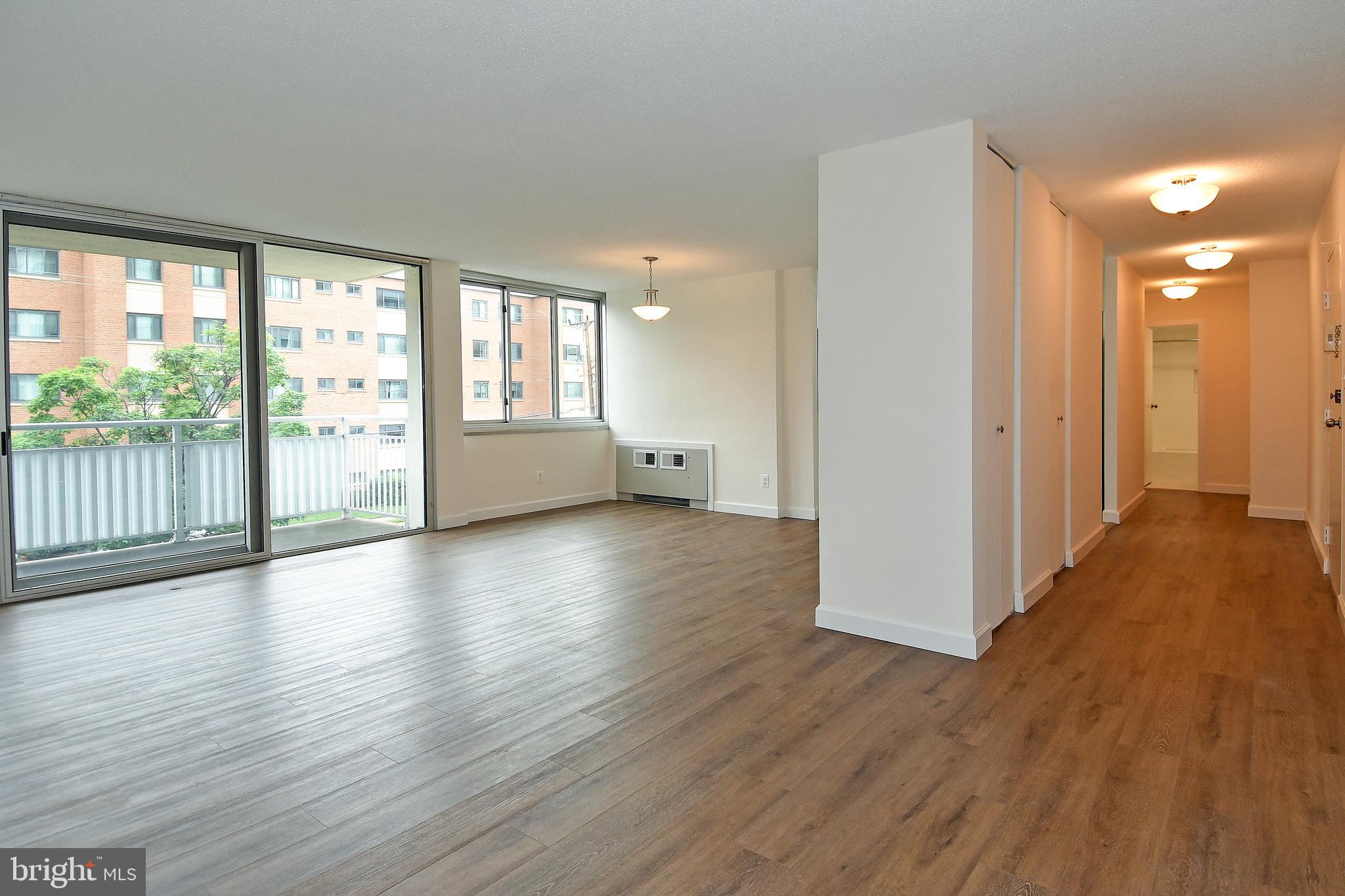 1301 South Arlington Ridge Road, Unit 308 Arlington, VA 22202 - Photo 15 of 45 Dining and hallway