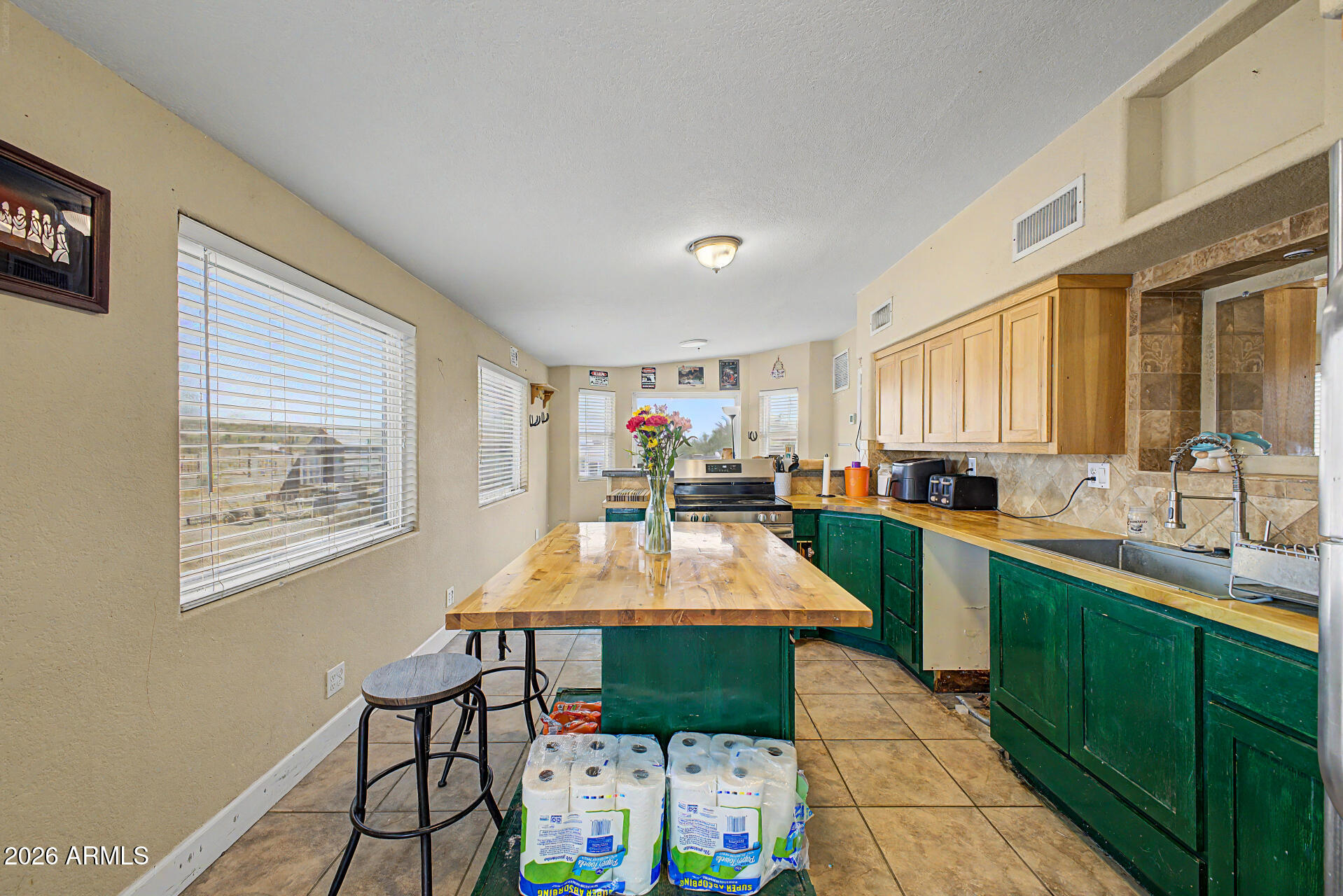 47205 North New River Road New River, AZ 85087 - Photo 8 of 28