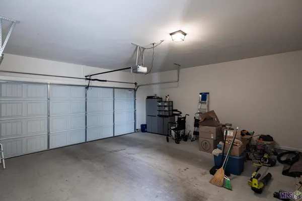 $330,000 | 14029 Wetherly Drive, Baton Rouge, LA 70810