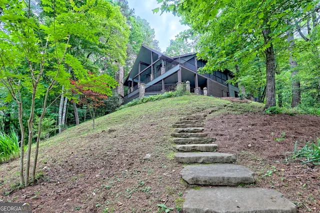 $3,300,000 | 513 Georgia Lane, Lakemont, GA 30552