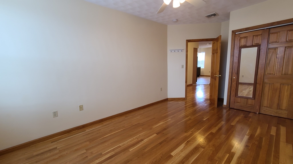 414 Hanover Street, Unit 5 Boston, MA 02113 - Photo 8 of 21