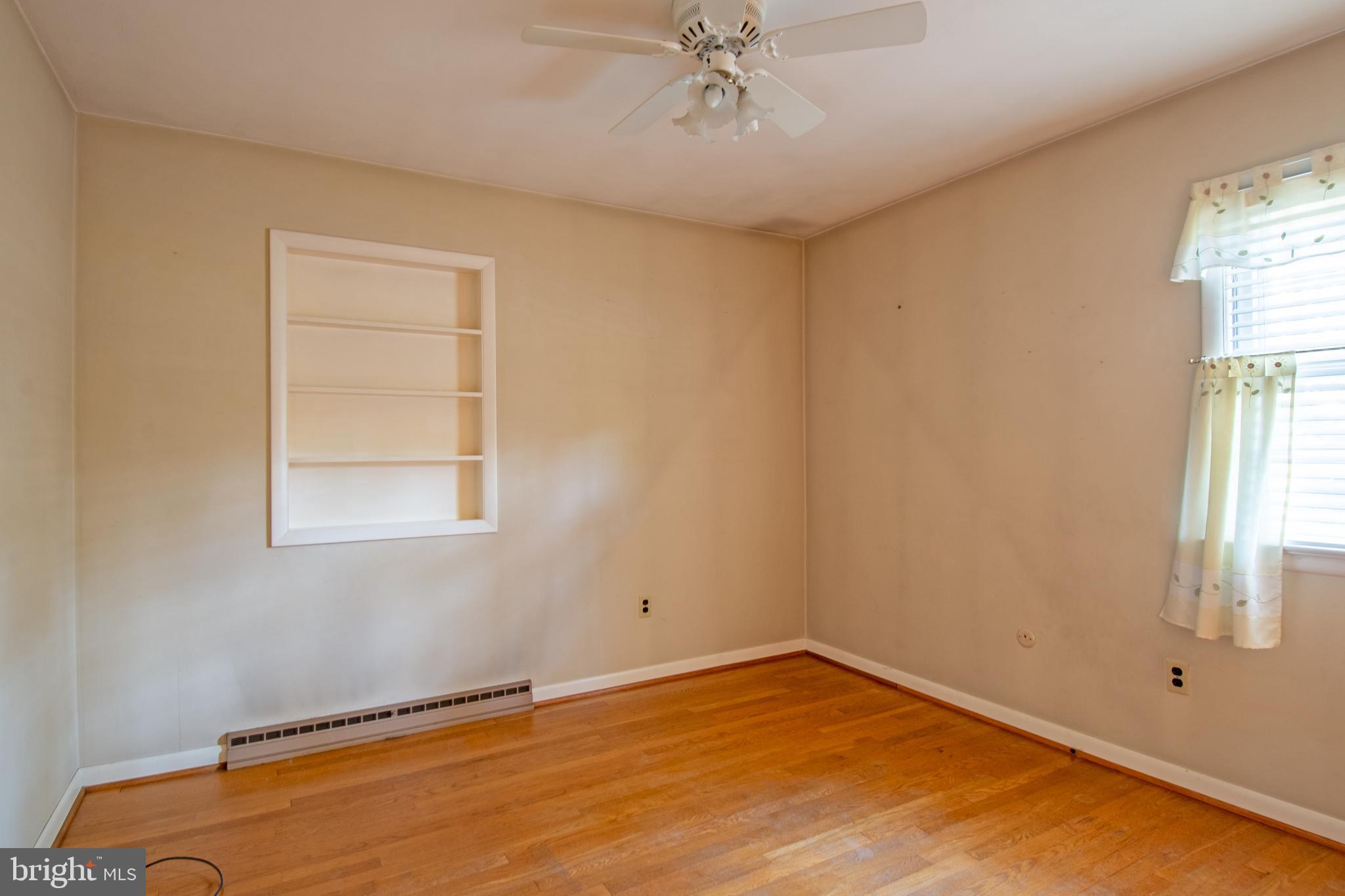 18532 Johnson Road Lincoln, DE 19960 - Photo 25 of 55 an empty room with a window