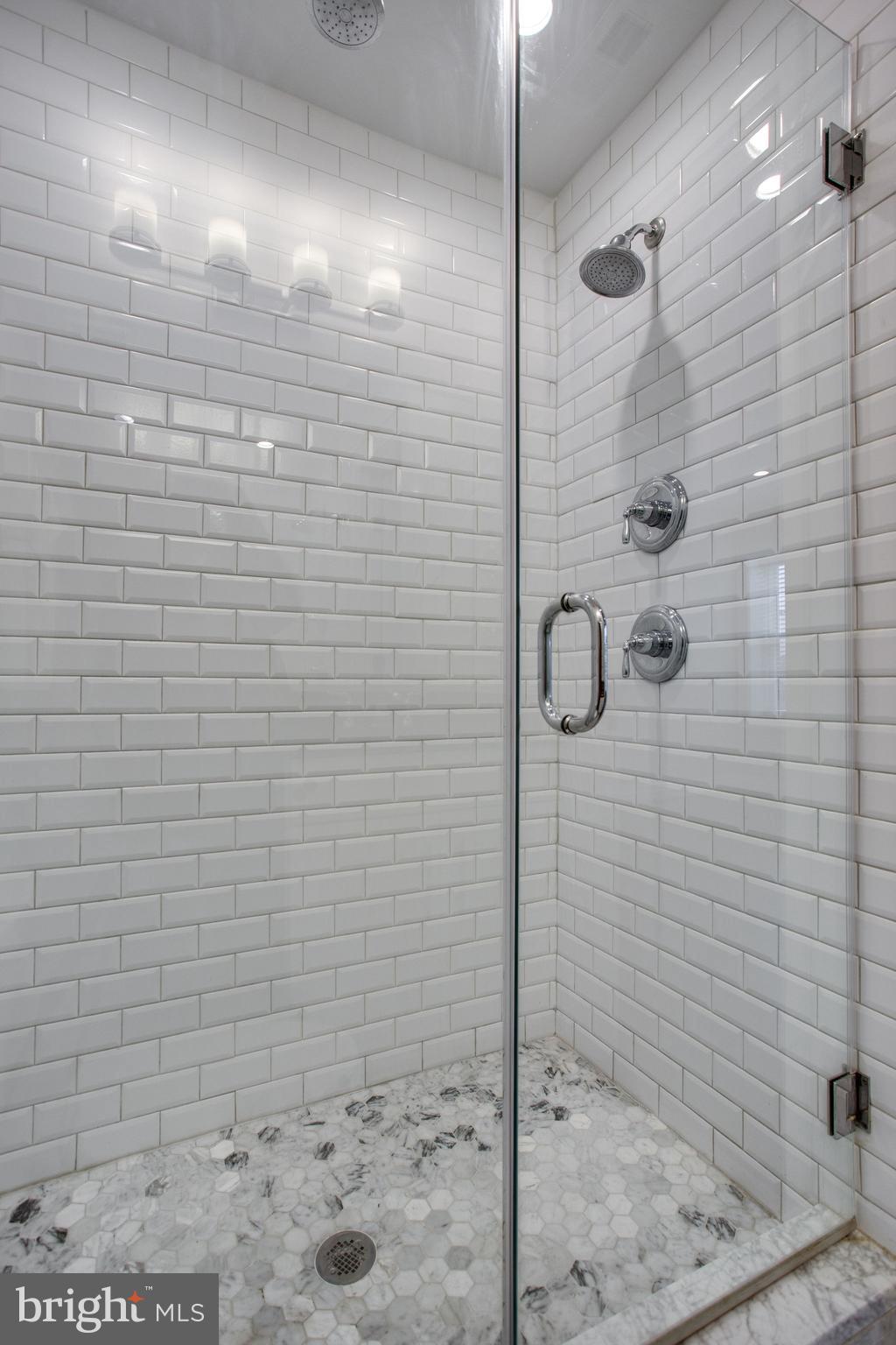 2303 Ontario Road Northwest, Unit 5 Washington, DC 20009 - Photo 14 of 38