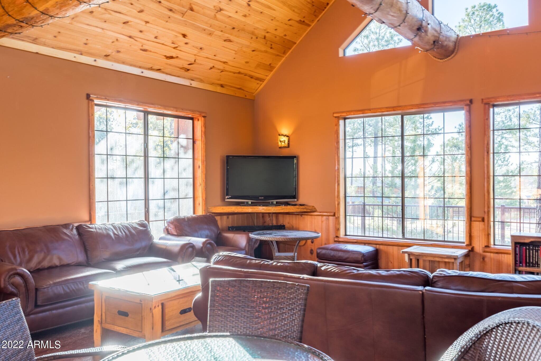 2322 Overgaard Springs Loop Overgaard, AZ 85933 - Photo 25 of 34 28