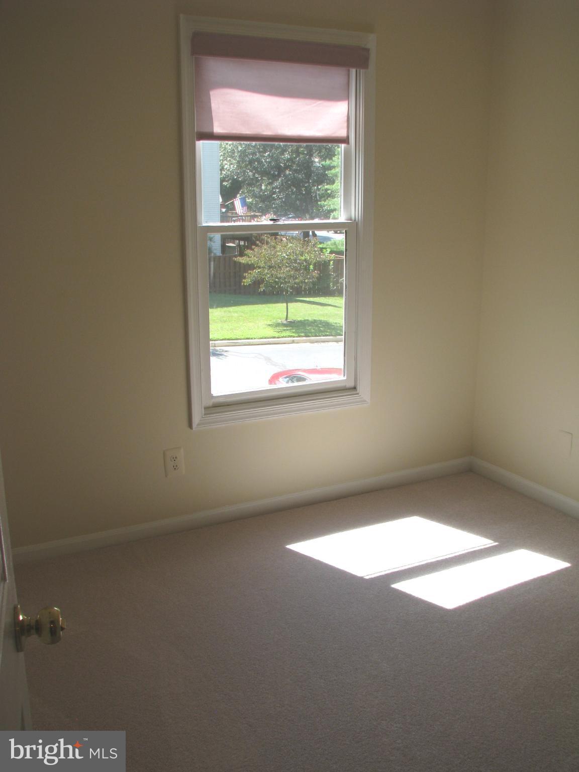 43836 Laburnum Square Ashburn, VA 20147 - Photo 22 of 30 Bedroom #2 - New paint and carpet