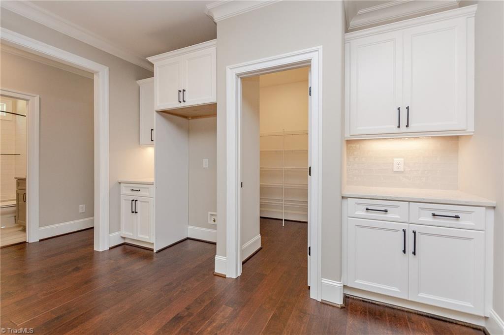 7110 Rae Farms Way Greensboro, NC 27455 - Photo 8 of 30 Gallery Image 8