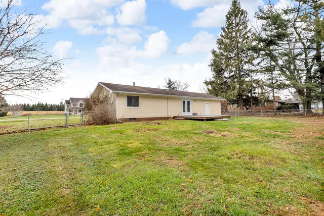 $214,900 | 1024 Maplegrove Road, Jackson, MI 49201