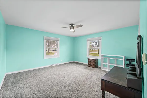 $329,500 | 502 South Piatt Street, Monticello, IL 61856