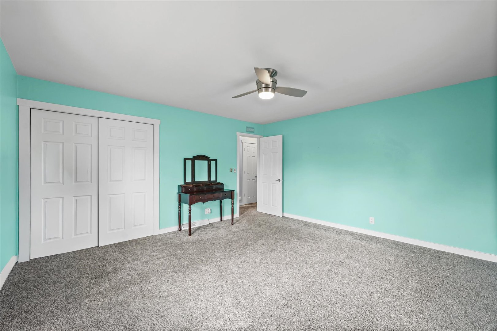 502 South Piatt Street Monticello, IL 61856 - Photo 19 of 35