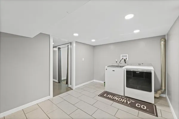 $329,500 | 502 South Piatt Street, Monticello, IL 61856