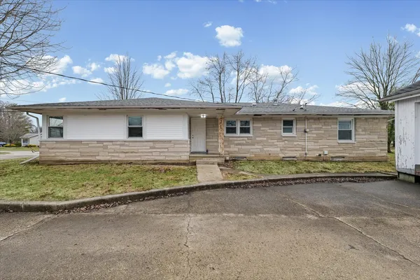 $329,500 | 502 South Piatt Street, Monticello, IL 61856