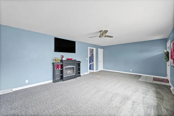 $329,500 | 502 South Piatt Street, Monticello, IL 61856