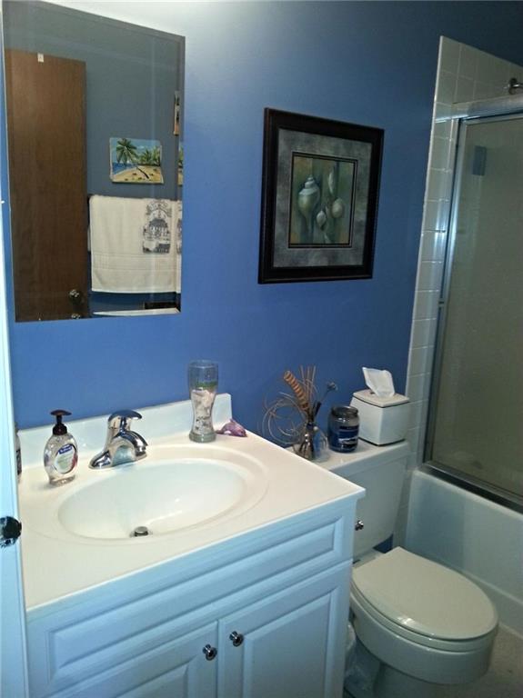 704 Countryside Drive McKees Rocks, PA 15136 - Photo 15 of 25