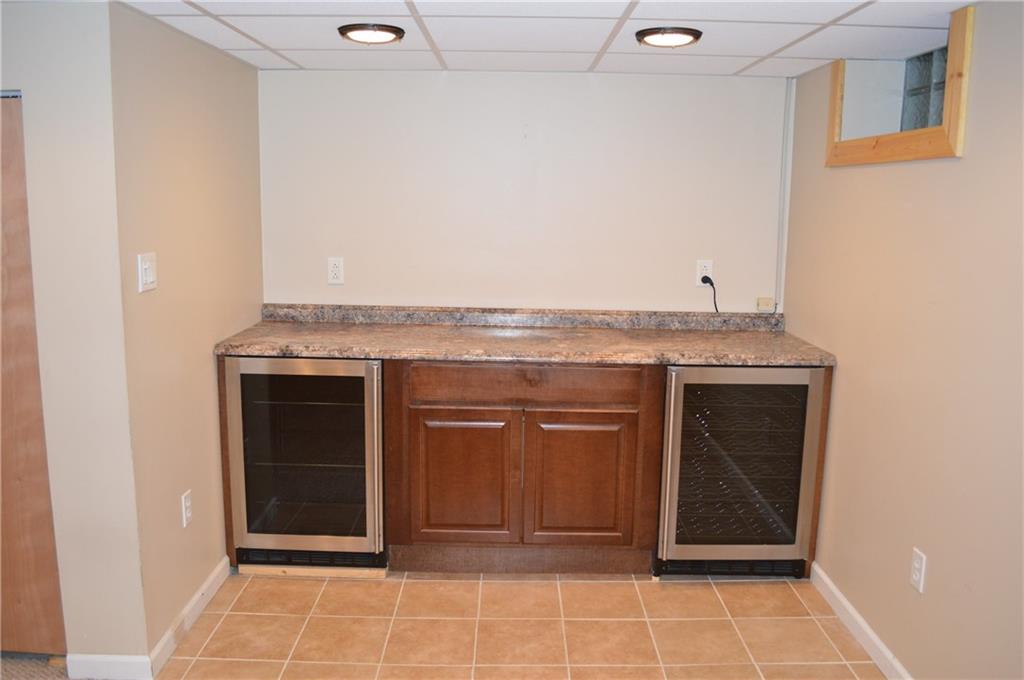 704 Countryside Drive McKees Rocks, PA 15136 - Photo 18 of 25
