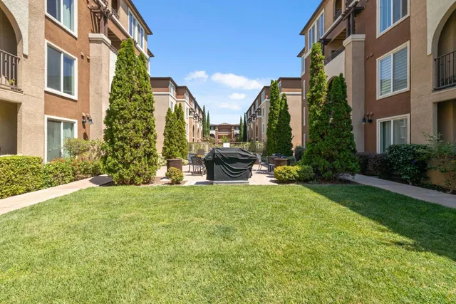 $599,000 | 801 South Winchester Boulevard, Unit 3206, San Jose, CA 95128