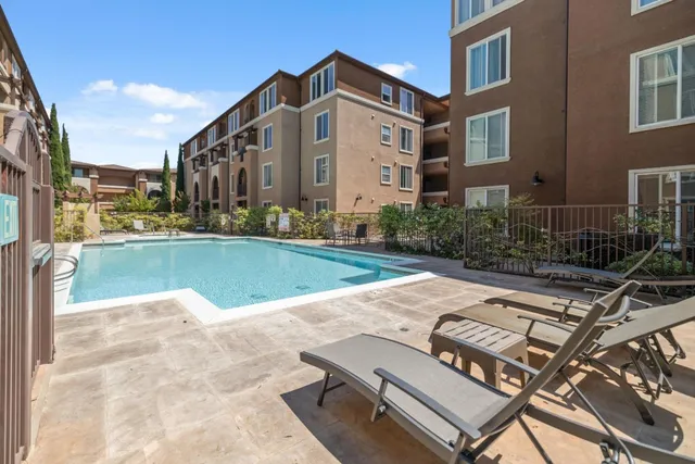 $599,000 | 801 South Winchester Boulevard, Unit 3206, San Jose, CA 95128
