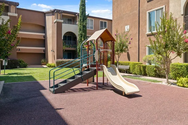 $599,000 | 801 South Winchester Boulevard, Unit 3206, San Jose, CA 95128
