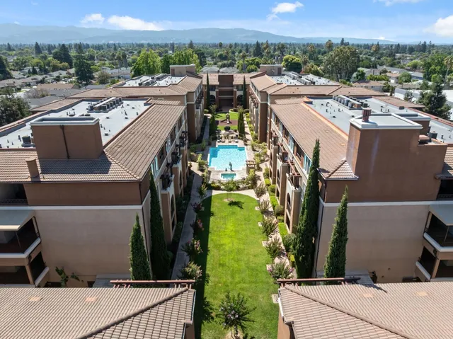 $599,000 | 801 South Winchester Boulevard, Unit 3206, San Jose, CA 95128