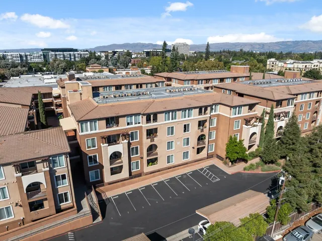 $599,000 | 801 South Winchester Boulevard, Unit 3206, San Jose, CA 95128