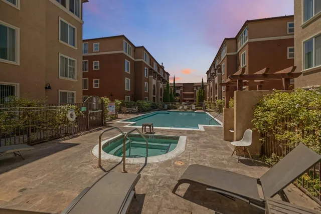 $599,000 | 801 South Winchester Boulevard, Unit 3206, San Jose, CA 95128