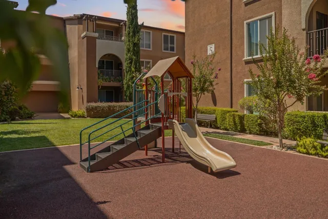 $599,000 | 801 South Winchester Boulevard, Unit 3206, San Jose, CA 95128