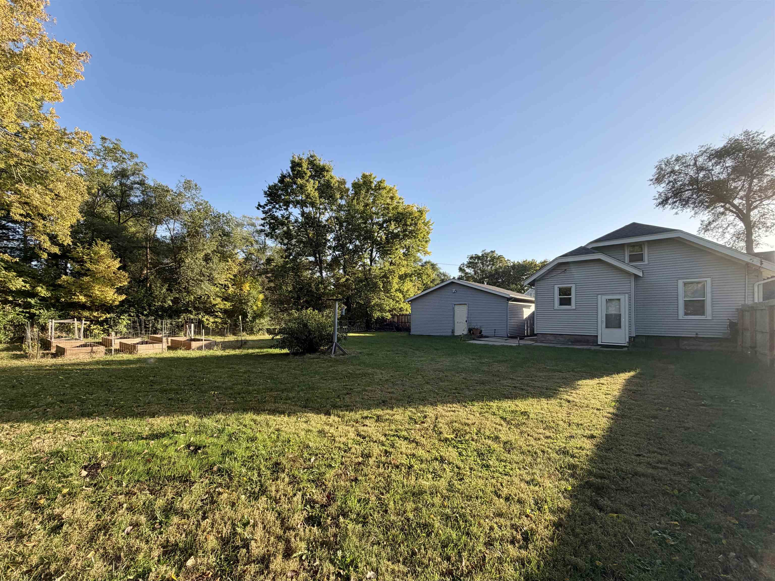 335 Ridgeland Avenue Beloit, WI 53511 - Photo 20 of 22 Gallery Image 20