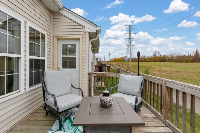 $299,900 | 1310 Harvest Drive, Crest Hill, IL 60403