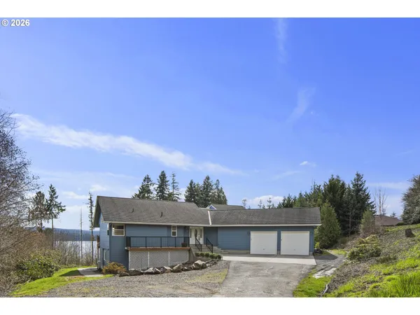 $749,900 | 211 Basswood Drive, Silverlake, WA 98645