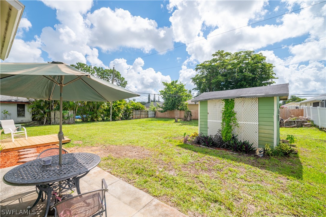 17381 Georgia Road Fort Myers, FL 33967 - Photo 31 of 34 a view of a backyard with a garden