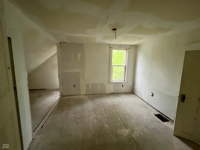 $80,900 | 2955 North Olney Street, Indianapolis, IN 46218