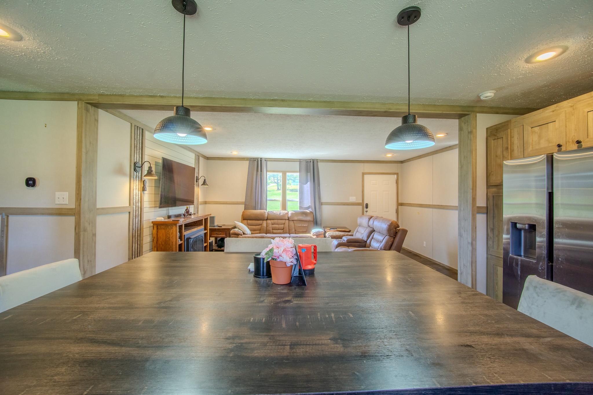 316 Morris Demps Road Sparta, TN 38583 - Photo 21 of 55 a view of a living room and hardwood floor