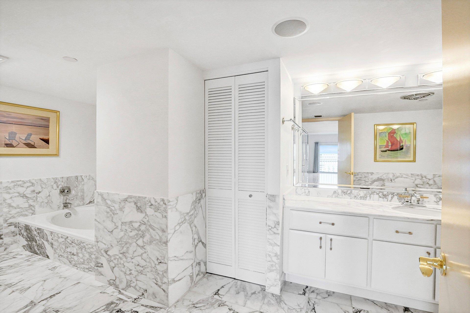 4001 North Ocean Boulevard, Unit PH3 Boca Raton, FL 33431 - Photo 13 of 23 4001 N Ocean Blvd Penthouse 3