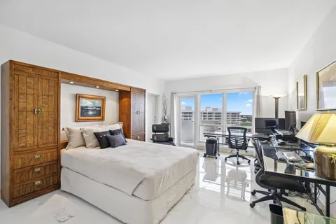 $2,395,000 | 4001 North Ocean Boulevard, Unit PH3, Boca Raton, FL 33431
